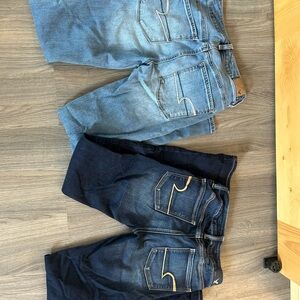 American Eagle Bundle Women’s Skinny Jeans - Light Blue & Dark Blue